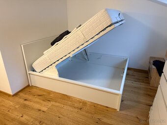 Postel IKEA Malm 180x200 - 2