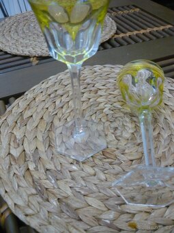 staré těžší skleničky - 2