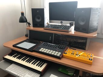 Zaor Studio Desk MIZA 49 – studiový stůl - 2