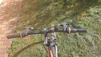 Krosové kolo Bolt - 2