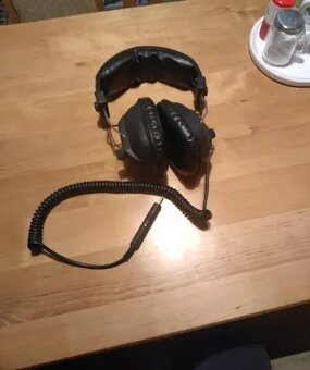 Stereo sluchátka DERO - 2