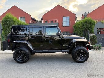 Jeep Wrangler Sahara - 2