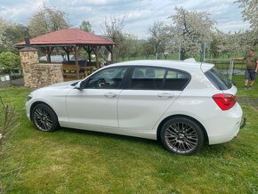 BMW 120i - 2