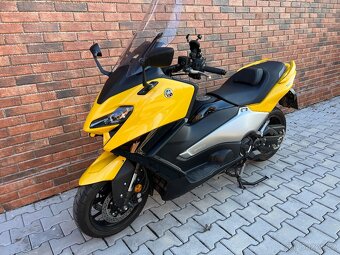 Yamaha T-Max,2022,3000 km,koupeno v ČR - 2