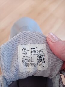 Botasky Nike vel. 38 - 2