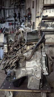 Lada Niva 1,7i motor - 2