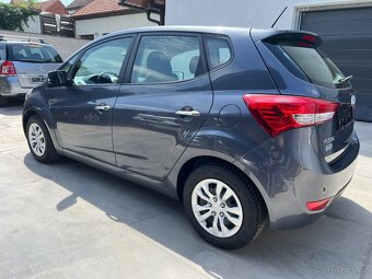 HYUNDAI ix20 1.4i 66 KW 1.MAJ PAR.SENZOR VYHŘ.SEDADLA+VOLANT - 2