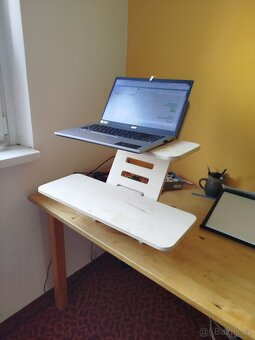 Stojan na notebook – nastavitelný, práce ve stoje | Jako nov - 2