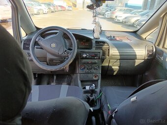 Opel Zafira - 2