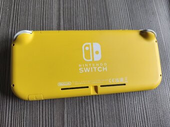 Nintendo switch lite - 2