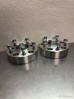 Podložky 40mm 5x120 - 2