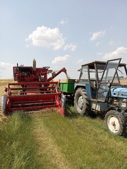 Kombajn Massey Ferguson - 2