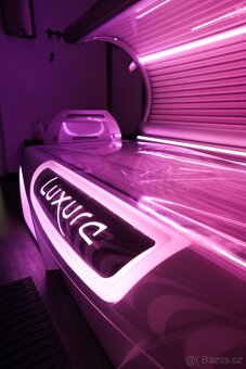 LUXURA X7 42 HIGHBRID horizontalne kolagenove solarium - 2