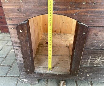Prodám psí zateplenou psí boudu - 2