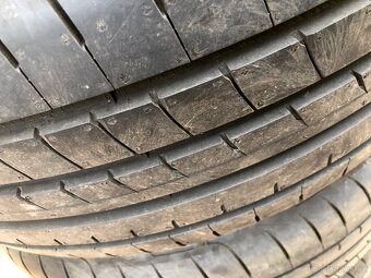 Letní pneu Goodyear Eagle F1 235/55 R18 100V - 2
