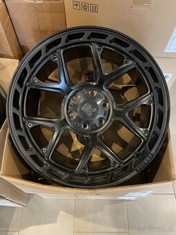 Nová sada kol na DODGE RAM 20" - 2