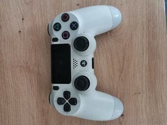 Sony PlayStation 4 Slim - 2