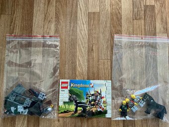 LEGO 7949 Honička za kočárem se zajatcem – Kingdoms - 2