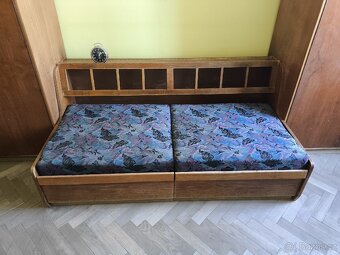 Retro rozkládací gauč - 2