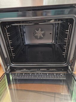 Vestavná trouba whirpool na náhradní díly - 2