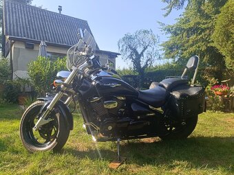 Suzuki Intruder - 2