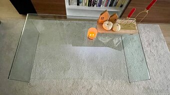 Stylový skleněný konferenční stolek - 2