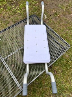 Sedátko do vany závěsné - 2