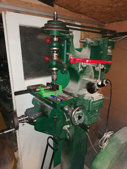 Frézka na kov, fréza, vrtačka. - 2