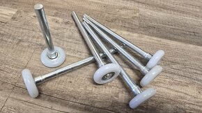 Kolečka pro sekční vrata - 2