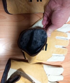 Pracovní rukavice zimni - 2