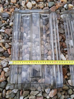 Skleněné prosvětlovací střešní tašky - 2