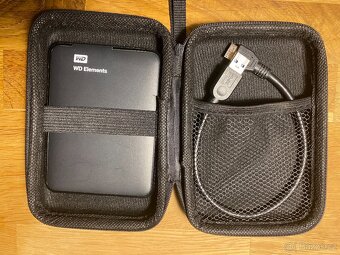 2x obal pro externí disky, ochrana HDD 2.5 - 2