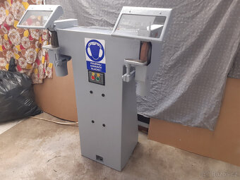 Velmi zachovalá stojanová bruska, - 2