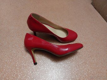 Lakovane lodicky Bata, vel. 37 - 2