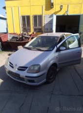 Nissan Almera Tino - 2