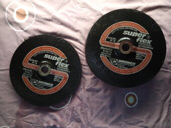 Kotouče do Úhlové brusky 19ks - 2