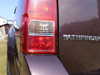 Nissan pathfinder 3.0 4X4 170kw - 2