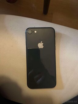 iPhone 8 64gb černý - 2