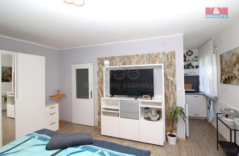 Pronájem bytu 1+kk, 36 m², Hradec Králové, ul. Severní - 2