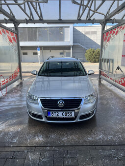 Volkswagen Passat B6 2.0tdi - 2