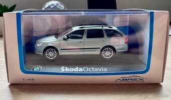 Škoda Octavia II Facelift 1:43 Abrex, barva Arctic Green Met - 2