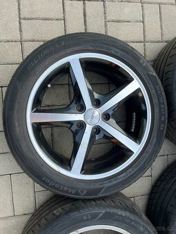 4x litá kola 5x114 R17, letní pneu 70% - 2