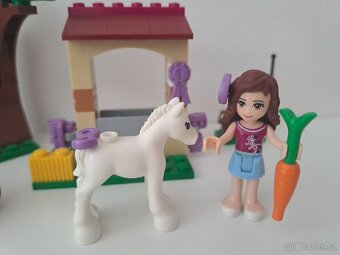 Lego Friends 41003 Olivia a hříbě - 2