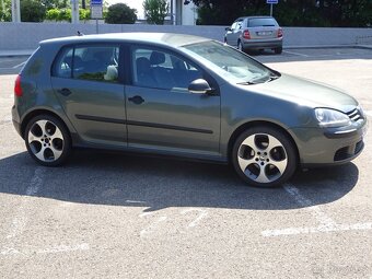 VW Golf 1.6i r.v.2007 (75 kw) klima Koupeno v ČR - 2