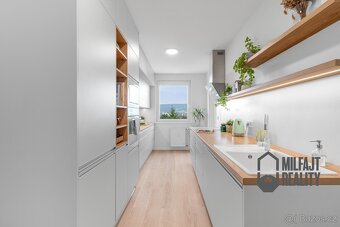 Nadstadardní 4+kk, 86 m2, poslední patro, Liberec, Sametová - 2