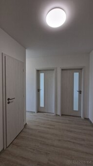 Krásný, prostorný 2+1 s lodžií, po rekonstrukci - 2