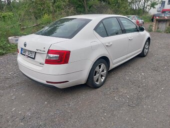 Auto Skoda octavia 3 - 2