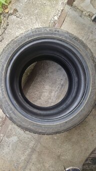 Pneu 225/45 r17 - 2