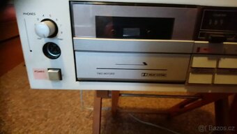 Kazetový magnetofon TESLA SM 261 - 2