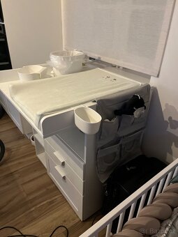 Přebalovací pult - 2